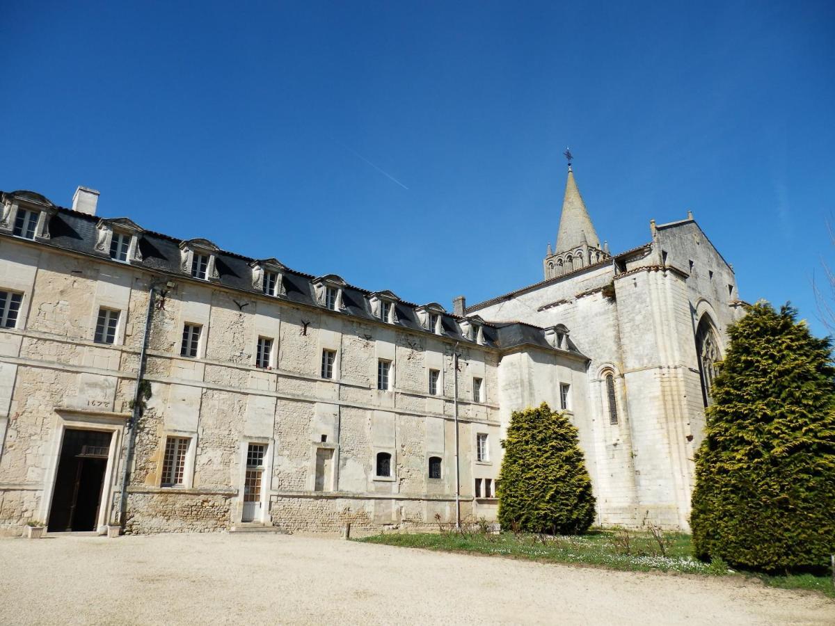 Logis Hotel Restaurant L'Essille Bassac Kültér fotó