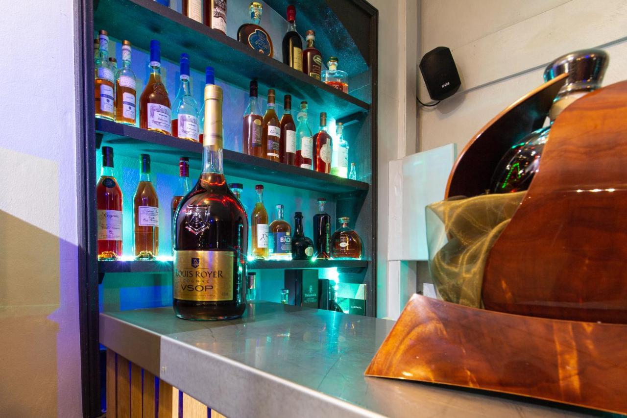 Logis Hotel Restaurant L'Essille Bassac Kültér fotó
